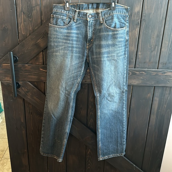 Levi's Mens 559 Relaxed Straight Fit Jeans 34x32 like new - Picture 6 of 7